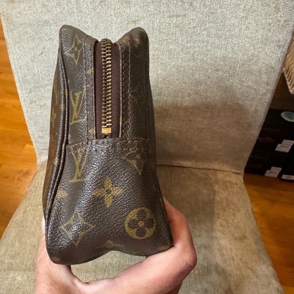 Louis Vuitton 28 Trousse Bag - EXCELLENT condition. Vintage Piece - Picture 4 of 13